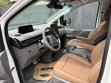 byd e7: Hyundai Staria: 2024 г., 2.2 л, Дизель, Минивэн — 10