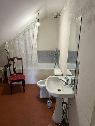 Однокомнатная квартира сдаю район щербакова советская на третьем этаже — 3