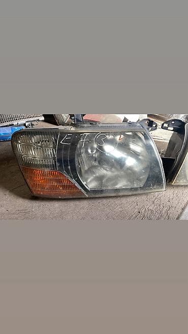 Комплект передних фар Mitsubishi Б/у, Оригинал, Япония — 1