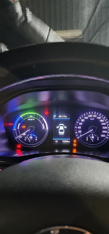Hyundai Sonata: 2018 г., Автомат, Гибрид, Седан
