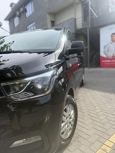 Hyundai H-1: 2019 г., 2.5 л, Автомат, Дизель, Минивэн — 4