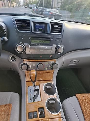 avalon 2017: Toyota Highlander: 2010 г., 3.3 л, Вариатор, Гибрид, Кроссовер — 6