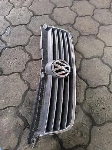 mazda kronos: Решетка радиатора Audi 2002 г., Б/у, Оригинал — 4