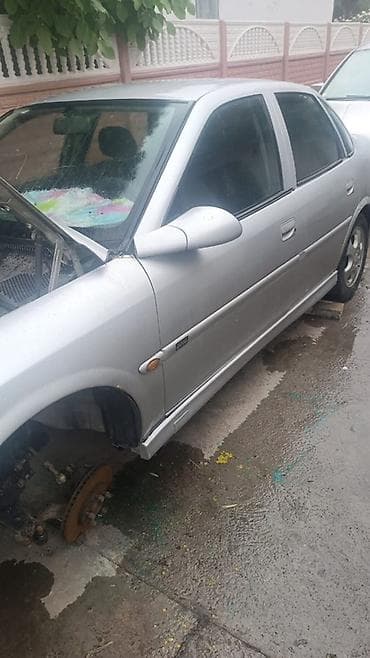 оп ком: Opel Vectra: 2000 г., Механика, Седан — 4