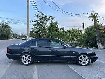 Продажа авто: Mercedes-Benz E-Class: 1999 г., 3.2 л, Автомат, Бензин, Седан — 5