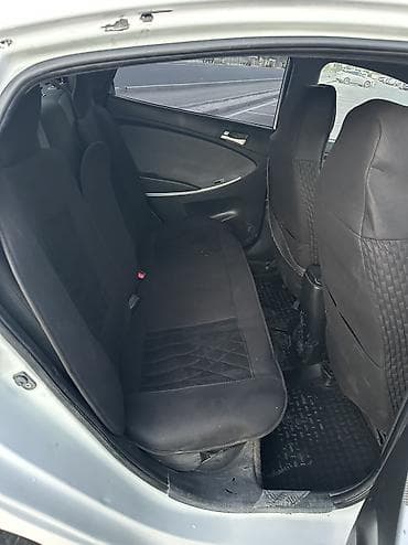 wuling mini ev: Hyundai Solaris: 2012 г., 1.6 л, Автомат, Бензин, Седан — 7