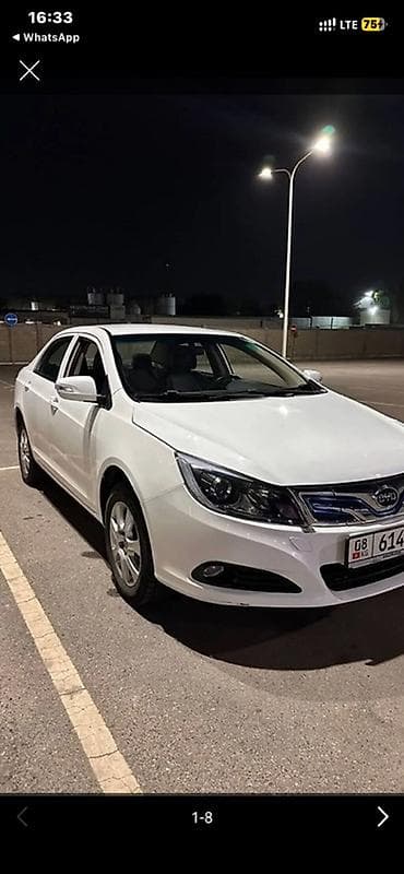 BYD E5: 2017 г., Электромобиль, Седан