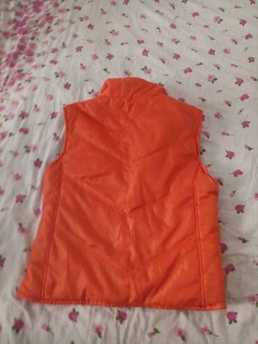 Киреге берилүүчү кийимдер: Жылууланган желеттер — 1