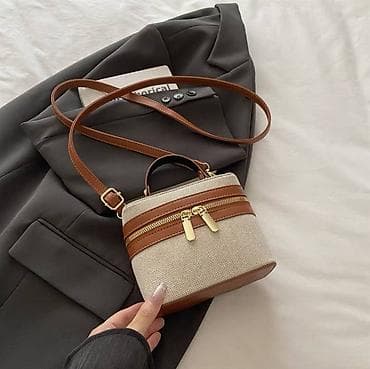 Кошельки, портмоне: Все новые

 первая 900
остальные все по 800

от двух и выше по 700 — 4