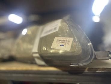 w210 55: Передняя правая фара Toyota 2001 г., Б/у, Оригинал, Япония — 2