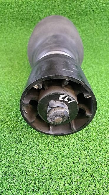 cargo traffic: Подушка мотора BMW 2004 г., Б/у, Оригинал, Германия — 2