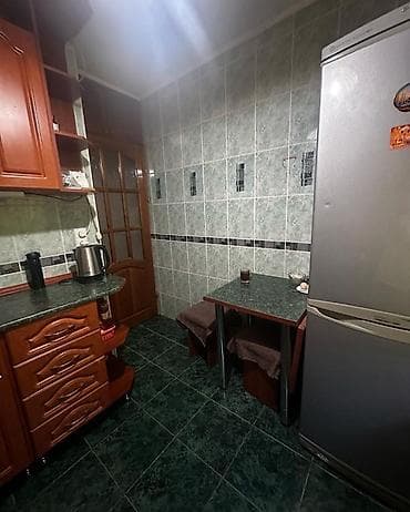 квартиры недорого: 3 комнаты, 3 мкр С подселением, от 6 месяцев, С мебелью — 6