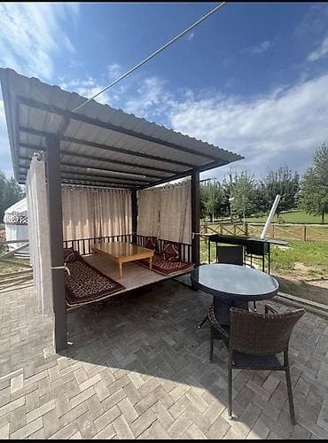 дома на ик: Коттедж, коттедж Акмарал ЦО Ак Марал, Бает, Детская площадка, Парковка, стоянка, Охраняемая территория — 10