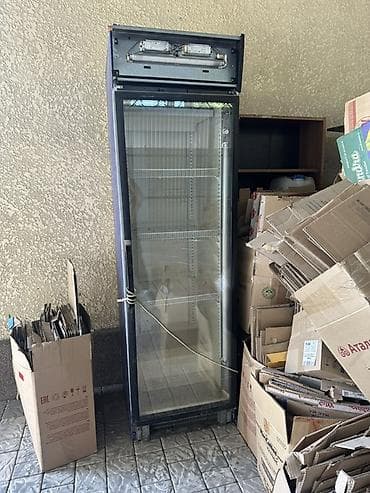 Торговый холодильный шкаф с прозрачной дверью - Вертикальный