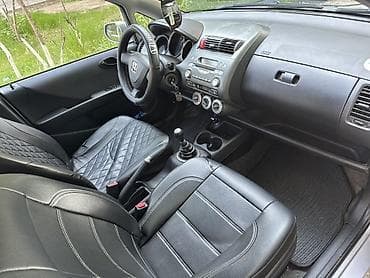 на хонда капа: Honda Jazz: 2005 г., 1.5 л, Ручные, Бензин, Хэтчбэк — 8