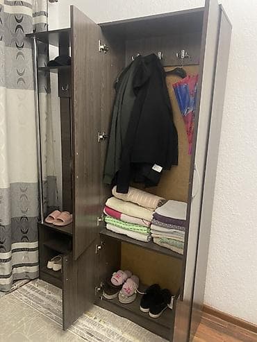 эшик уста: Кире бериш үчүн гарнитур, Колдонулган, Шкаф, Күзгү, Илгич, Жыгач, Өзү алып кетүү, түсү - Күрөң — 4