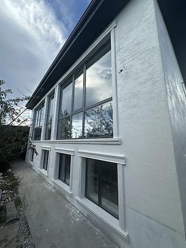 Сантехниктер: Фасадды оңдоп-түздөө, Фасадды жылуулоо, Фасад жасалгасы | Суюк травертин, Декоративдик кыш, Кургак травертин | Пенопласт, Пеноплекс, Базальт 6 жылдан ашык тажрыйба — 10