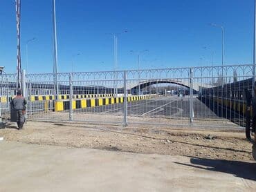 Адис Билд: Изготовление и монтаж заборов всех видов, глухие из профнастила