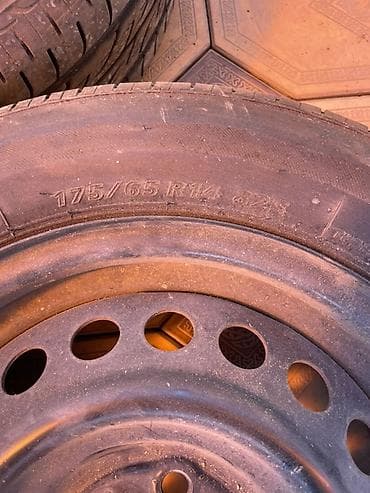 ох 300: Колеса в сборе 175 / 65 / R 14, Лето, Б/у, Пара, Легковые, Железные, отверстий - 4 — 3