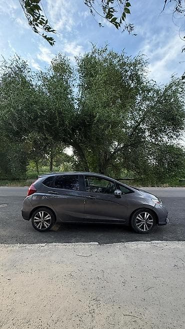 step wgn: Honda Fit: 2018 г., 1.5 л, Автомат, Бензин, Хэтчбэк — 6