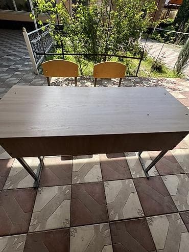 продаю консоль: Комплект парты и стула, цвет - Серый — 1