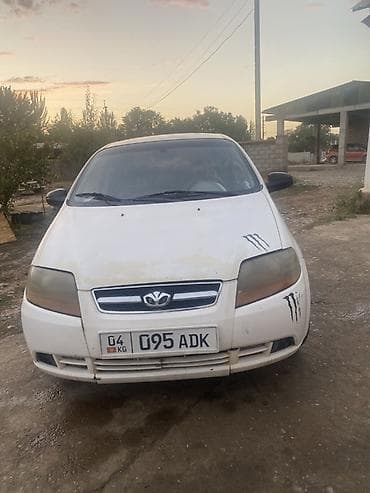 mazda cronos: Daewoo Kalos: 2004 г., Седан — 6