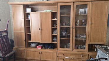 шкаф материал: Сервант, Б/у, Дерево — 2
