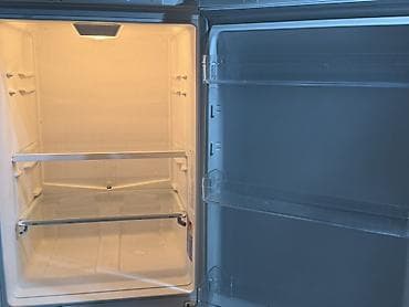 Холодильник Indesit, Б/у, Двухкамерный, De frost (капельный) — 2