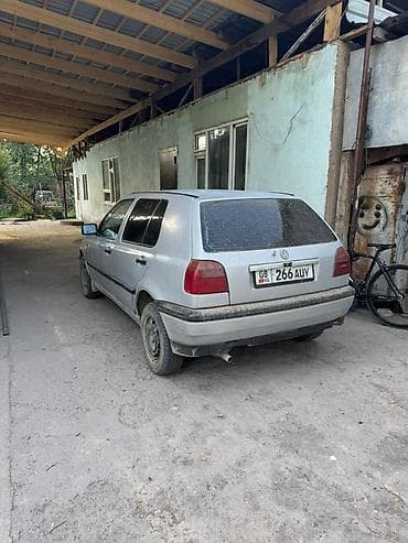 Унаа: Volkswagen Golf: 1992 г., 1.6 л, Кол менен иштөөчү, Бензин, Хетчбек — 4