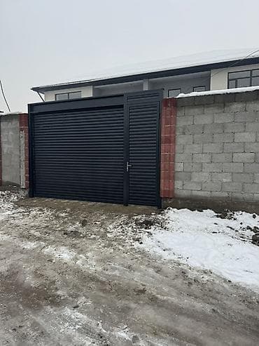 Секционные ворота: Секционные промышленные ворота с калиткой - Тип: подъемно-секционные — 8