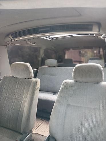 Toyota Estima: 1995 г., 2.4 л, Автомат, Бензин, Минивэн — 9
