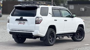 4 вд: Toyota 4Runner: 2021 г., 0.4 л, Автомат, Бензин, Внедорожник — 2