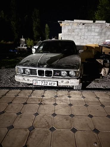 mazda 5: BMW 5 series: 1988 г., 2.5 л, Механика, Бензин, Седан — 8