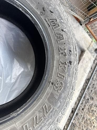 титановые диски на 17: Шины R 17, Всесезонная, Б/у, Комплект, Внедорожные (АТ/МТ), Maxxis — 2