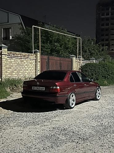 BMW 3 series: 1995 г., 1.6 л, Механика, Седан