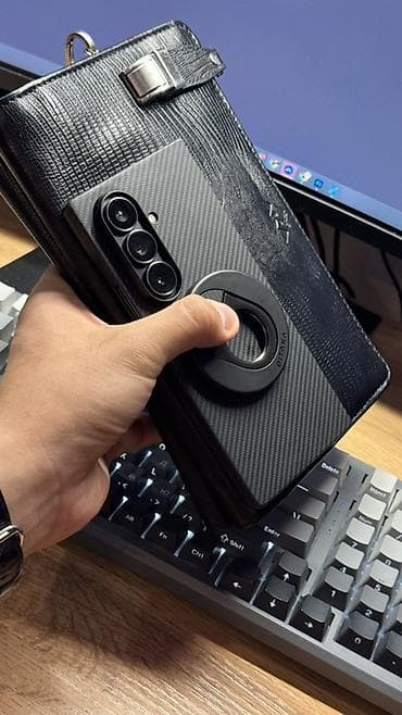 компь: Samsung Galaxy Z Fold 7, Колдонулган, 256 ГБ, түсү - Кара, 1 SIM, eSIM — 3