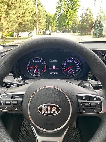 Продажа авто: Kia K5: 2020 г., 2 л, Автомат, Бензин, Седан — 5