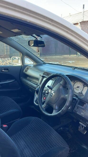 сколько стоит трактор беларус: Honda Stream: 2002 г., Минивэн — 4