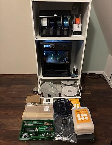 Продам Bambu Lab P1S 119 часов Все что на фото то будет в комплекте