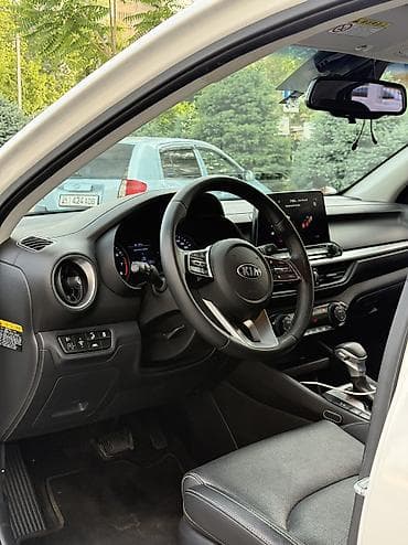 kia sport: Kia K3: 2019 г., Бензин, Седан — 6