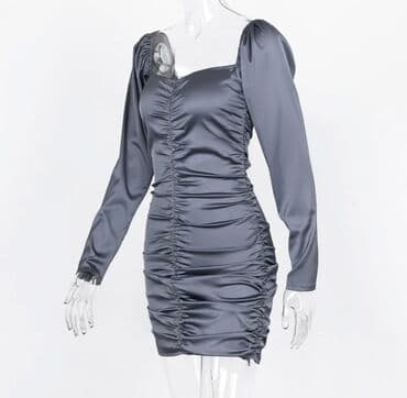 дорогие пуховики женские: Продаю атласное очень красивое платье,очень красивое Размер-М Ни разу — 3