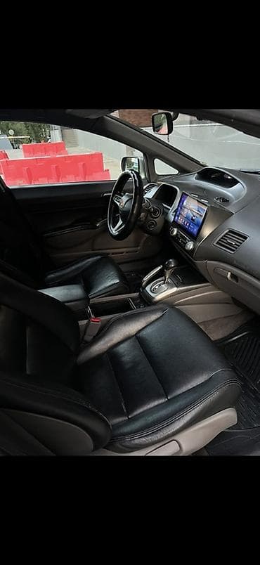 Продажа авто: Honda Civic: 2008 г., 1.3 л, Автомат, Гибрид, Седан — 8
