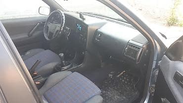 гидравли: Volkswagen Passat: 1991 г., 1.8 л, Механика, Бензин, Универсал — 5