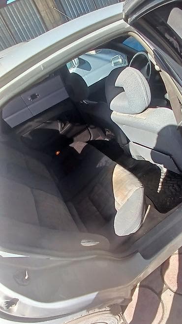 карбюратор на муравей: Mazda Cronos: 1993 г., 1.8 л, Механика, Бензин — 9