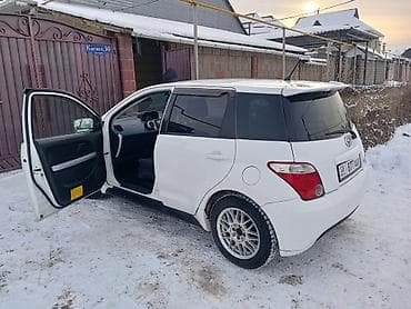 авто жаз: Toyota ist: 2002 г., 1.5 л, Автомат, Бензин, Хетчбек — 2