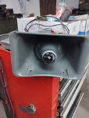 сигнальный писталет: Громкоговоритель/сирена Federal Signal TS400-N + динамик NS400W 400W — 9