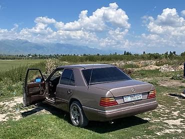 мерс 200 с: Mercedes-Benz W124: 1990 г., 2.3 л, Механика, Седан — 8