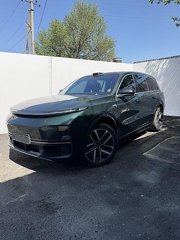 x5 e70: Lixiang L8: 2023 г., 1.5 л, Вариатор, Гибрид, Кроссовер — 1