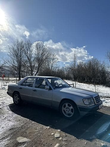 Транспорт: Mercedes-Benz E-Class: 1992 г., 2.6 л, Механика, Бензин, Седан — 9
