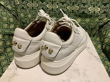 Кроссовки, 37, Geox, Б/у, цвет - Белый